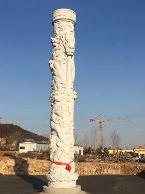 Scultura intagliata decorativa per esterni in pietra o granito a grandezza naturale