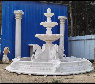 Fontana d'acqua con statua di leone in marmo di grande pietra naturale scolpita a mano da giardino all'aperto